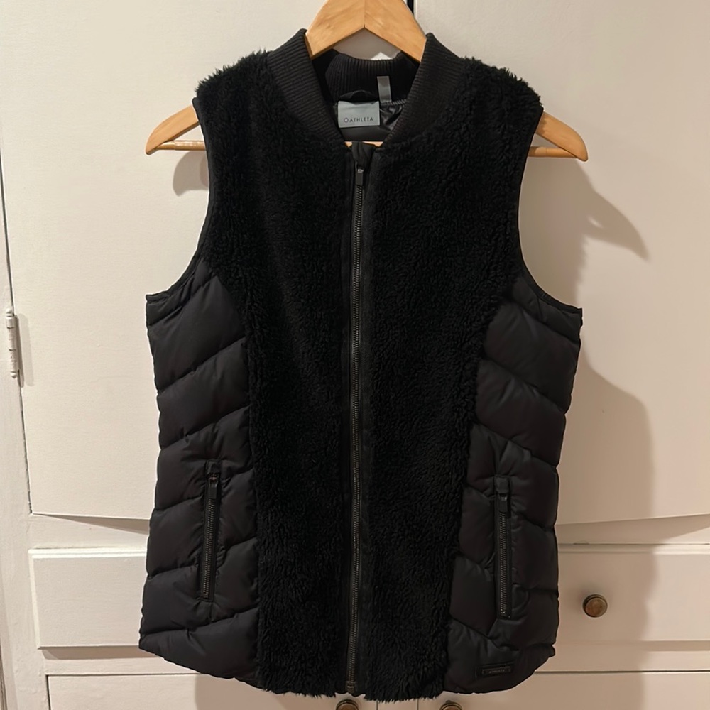ATHLETA Responsible down Tundra vest